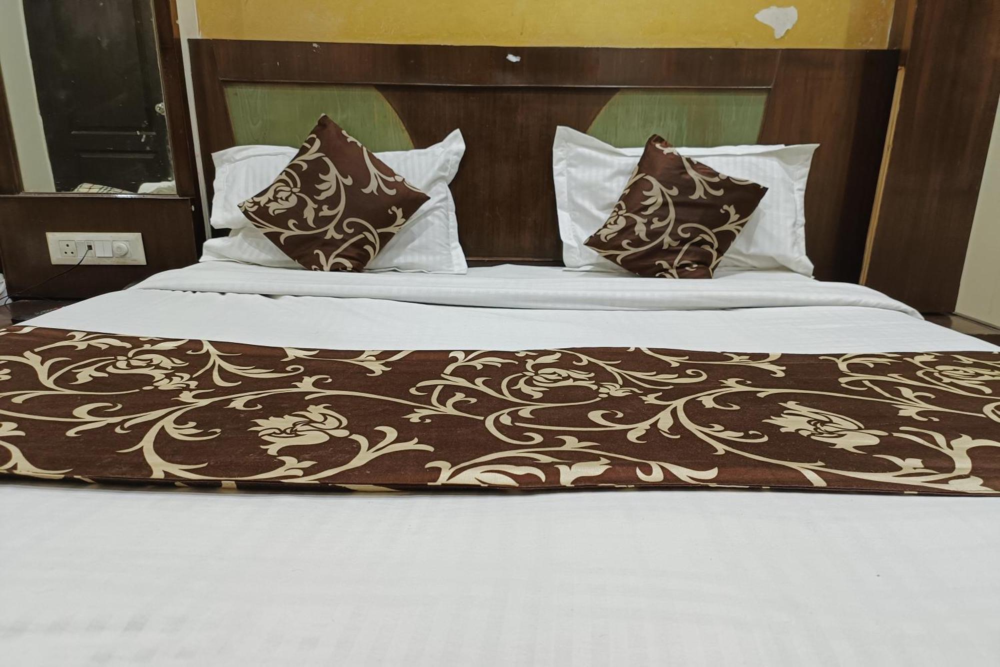 Spot Inn Hostel Nowe Delhi Zewnętrze zdjęcie