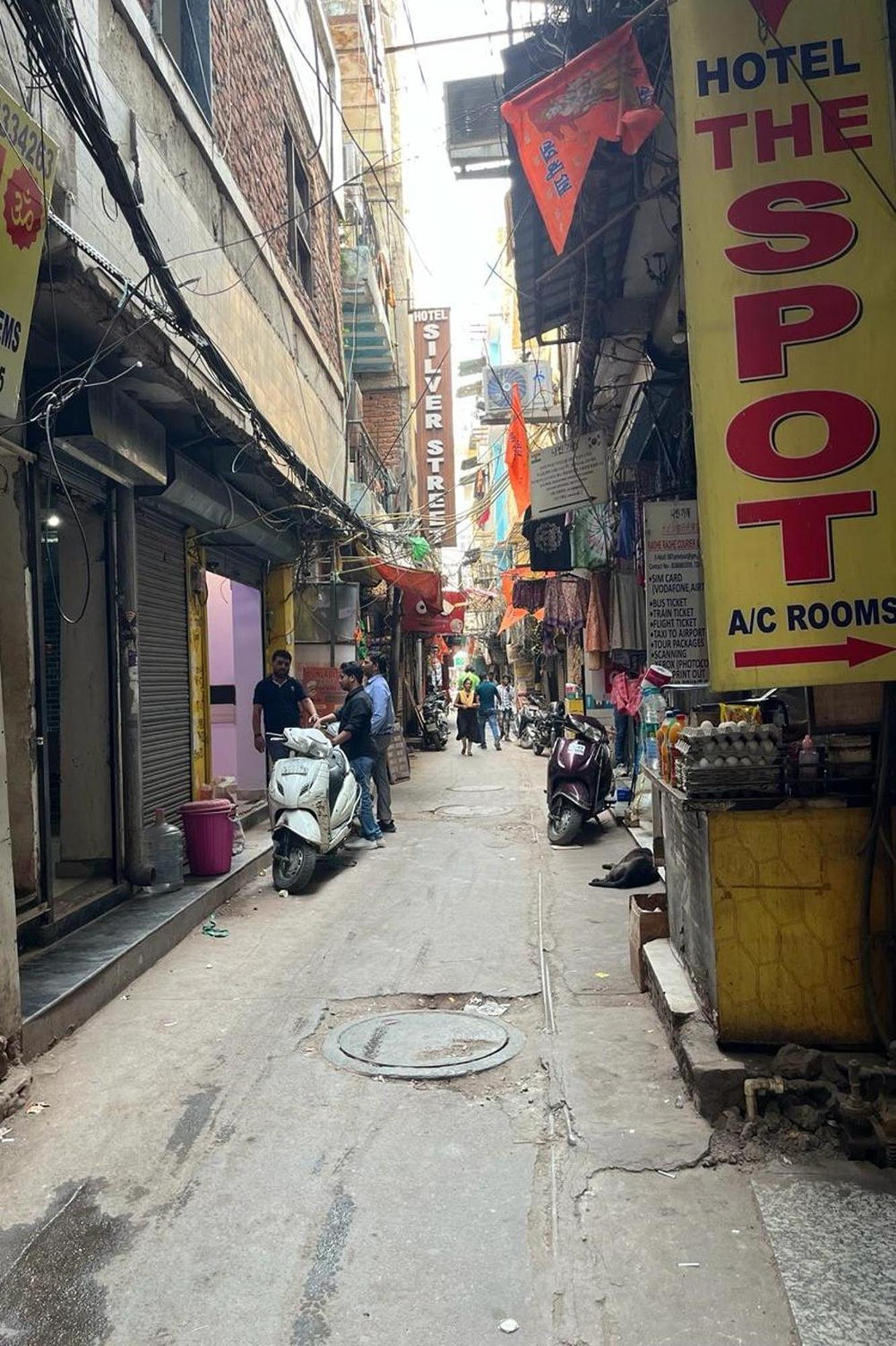 Spot Inn Hostel Nowe Delhi Zewnętrze zdjęcie