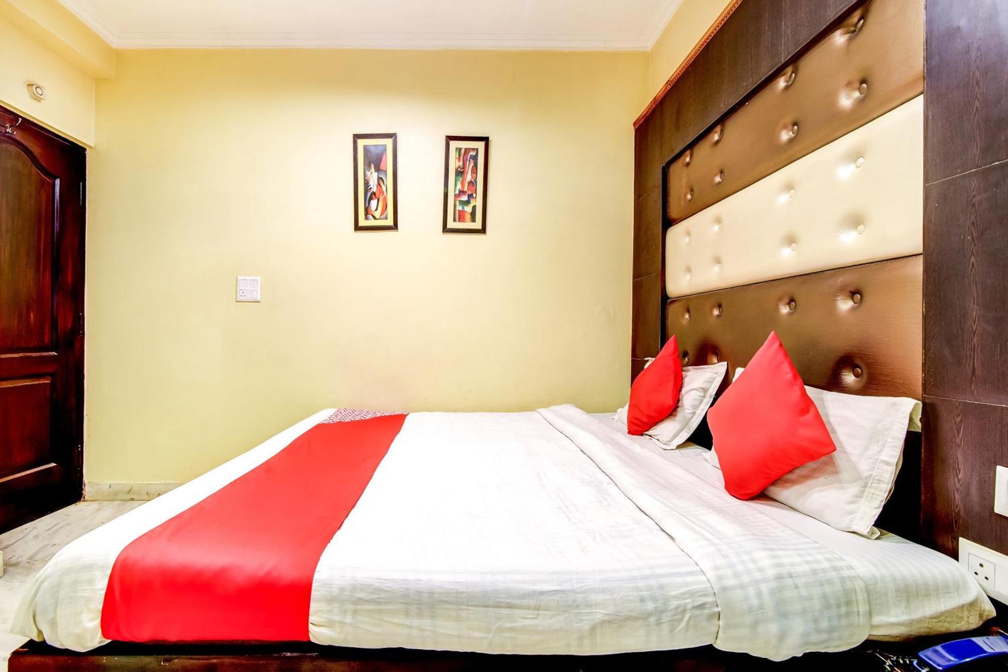Spot Inn Hostel Nowe Delhi Zewnętrze zdjęcie