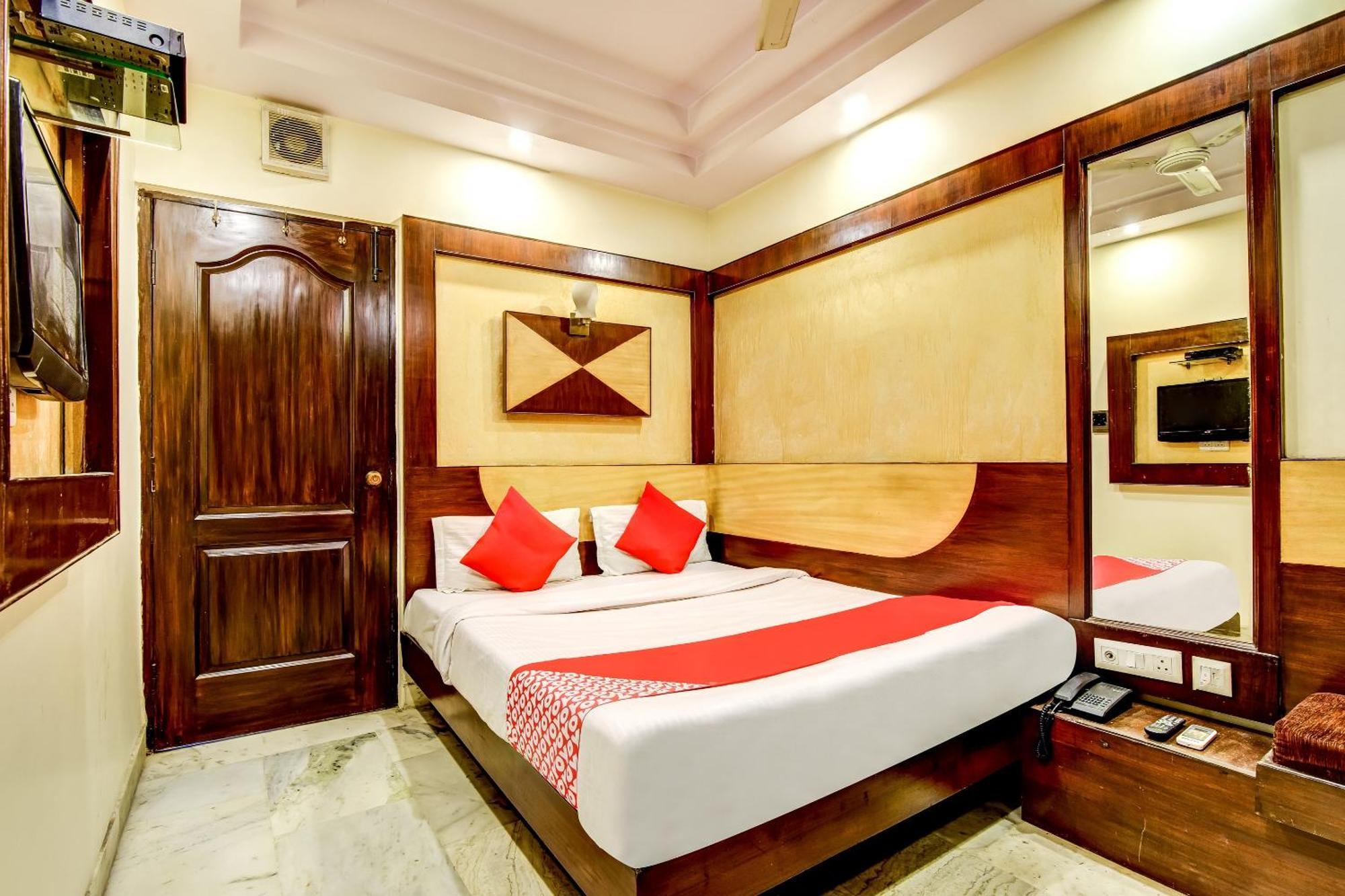 Spot Inn Hostel Nowe Delhi Zewnętrze zdjęcie