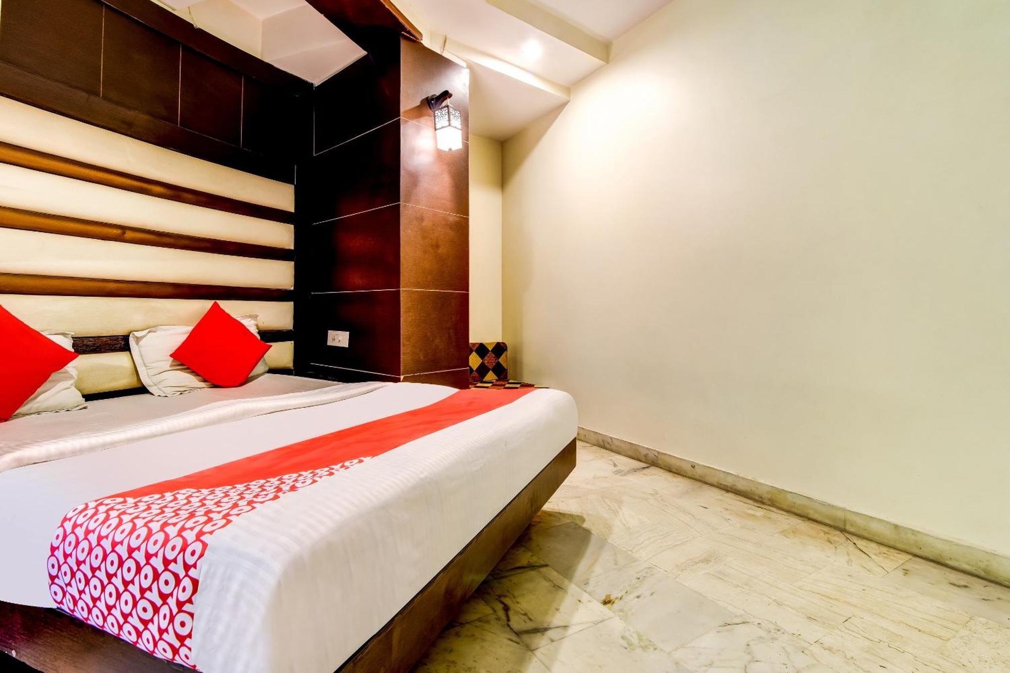 Spot Inn Hostel Nowe Delhi Zewnętrze zdjęcie