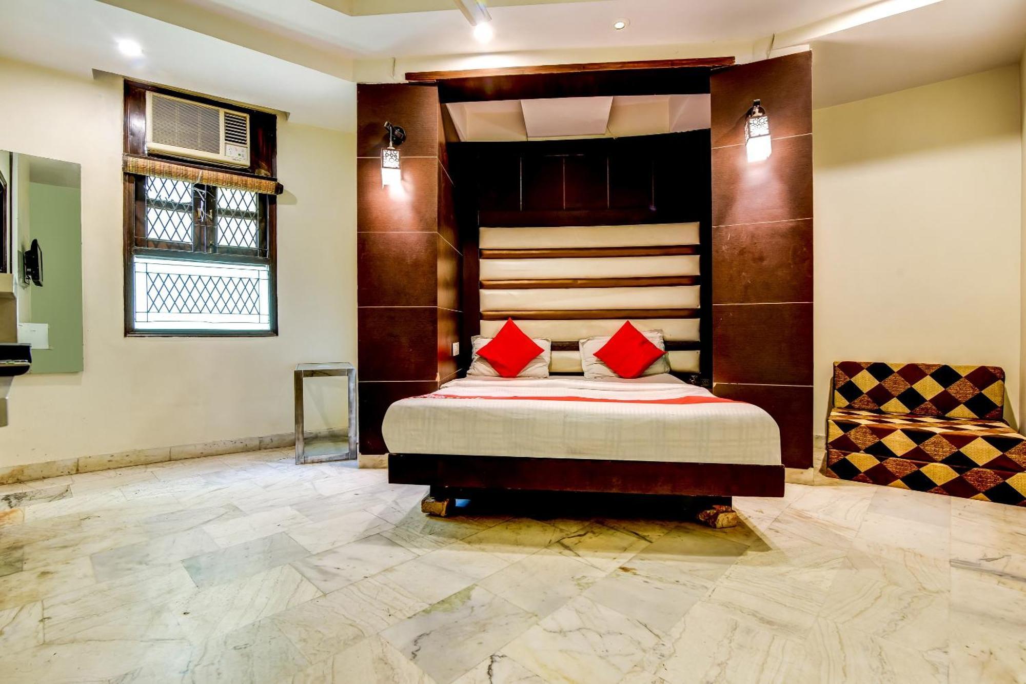 Spot Inn Hostel Nowe Delhi Zewnętrze zdjęcie